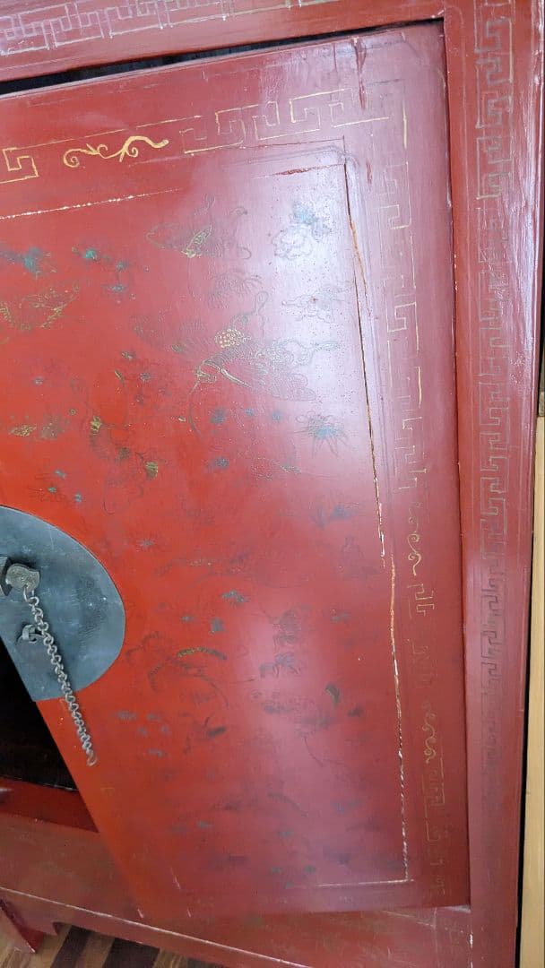 ✨シンガポール家具　存在感のある素敵な…キャビネット　落ち着いた朱赤色✨