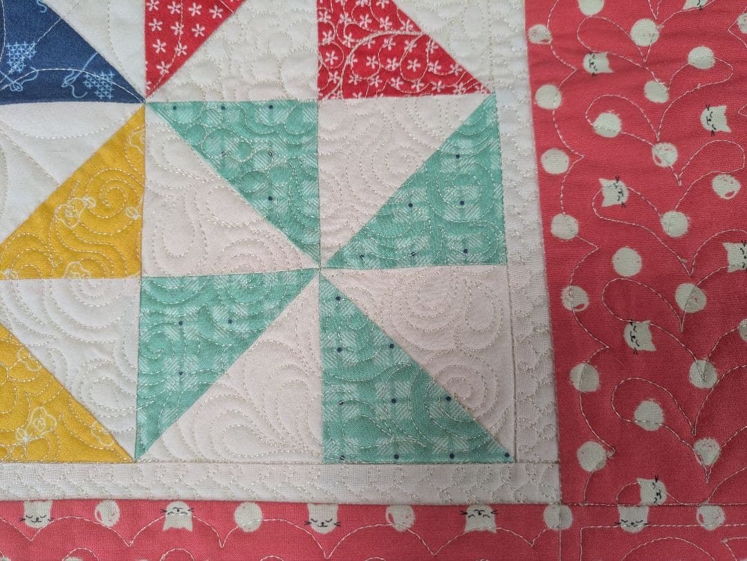 完全オリジナル！ハンドメイドミシンキルト　ピンウィール