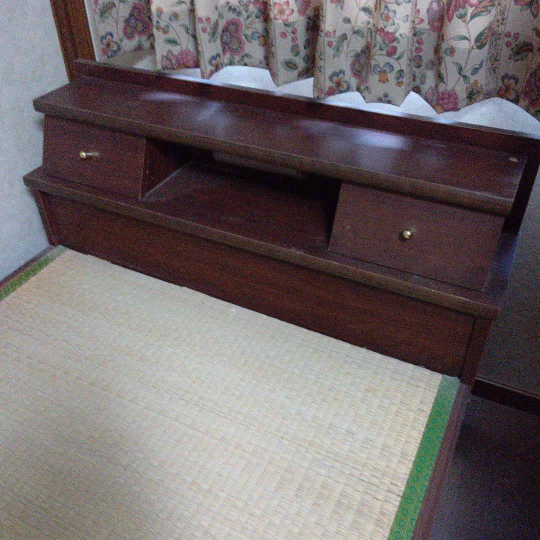 畳のシングルベッド  深めのコロ付き引き出し２枚