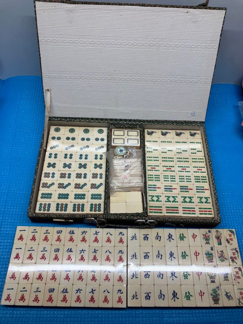 B0101)未開封 時代物 骨面竹背麻雀牌 ケース付き 麻雀約1700g - メルカリ