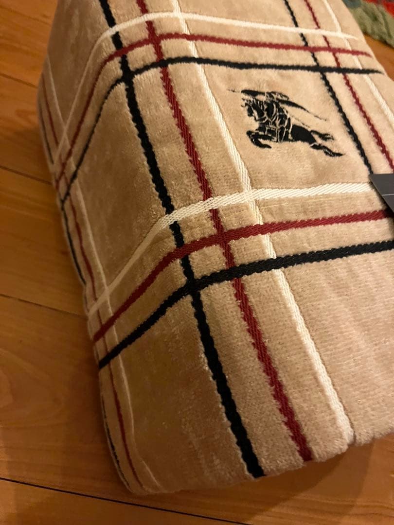【新品未使用】バーバリー 西川産業 タオルケット 140×190cm