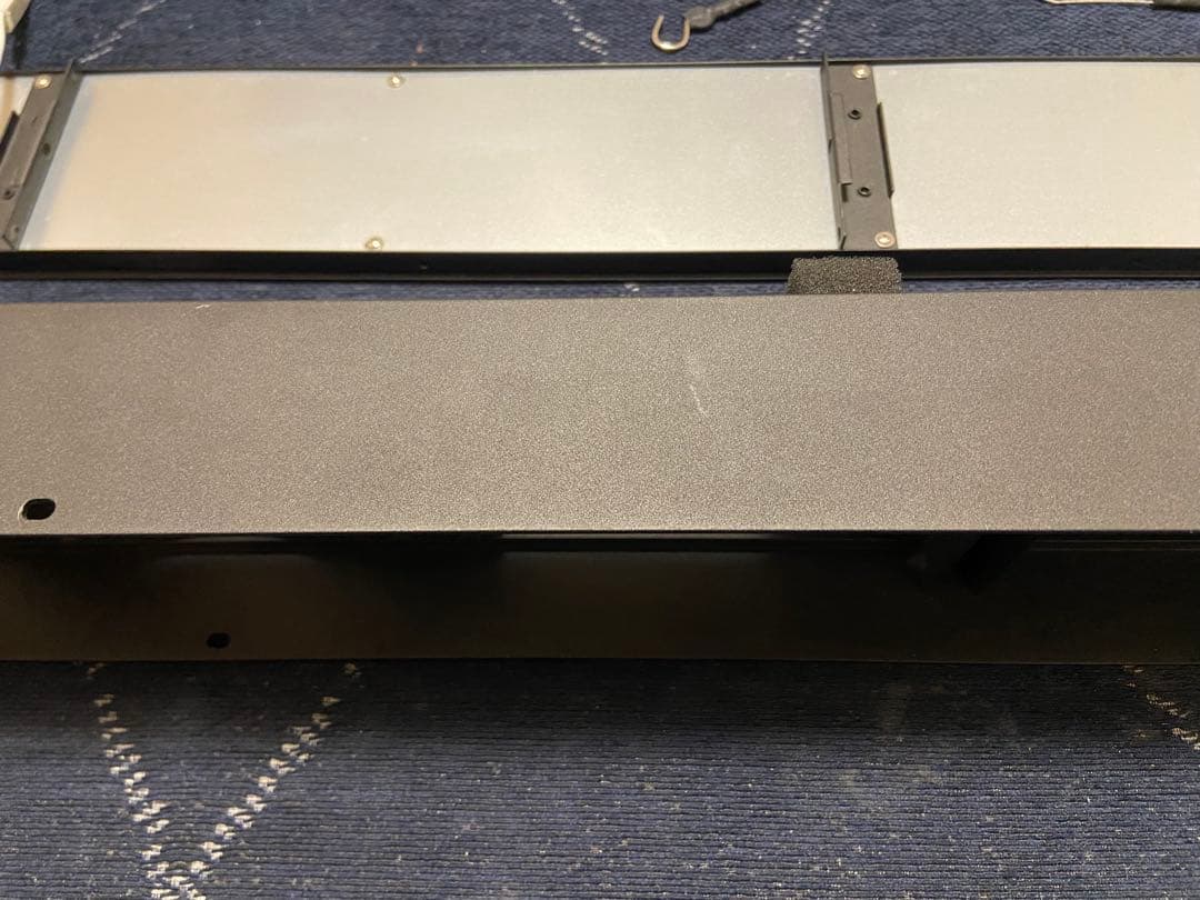 かなでもの　オフィスライト　ネジ欠品