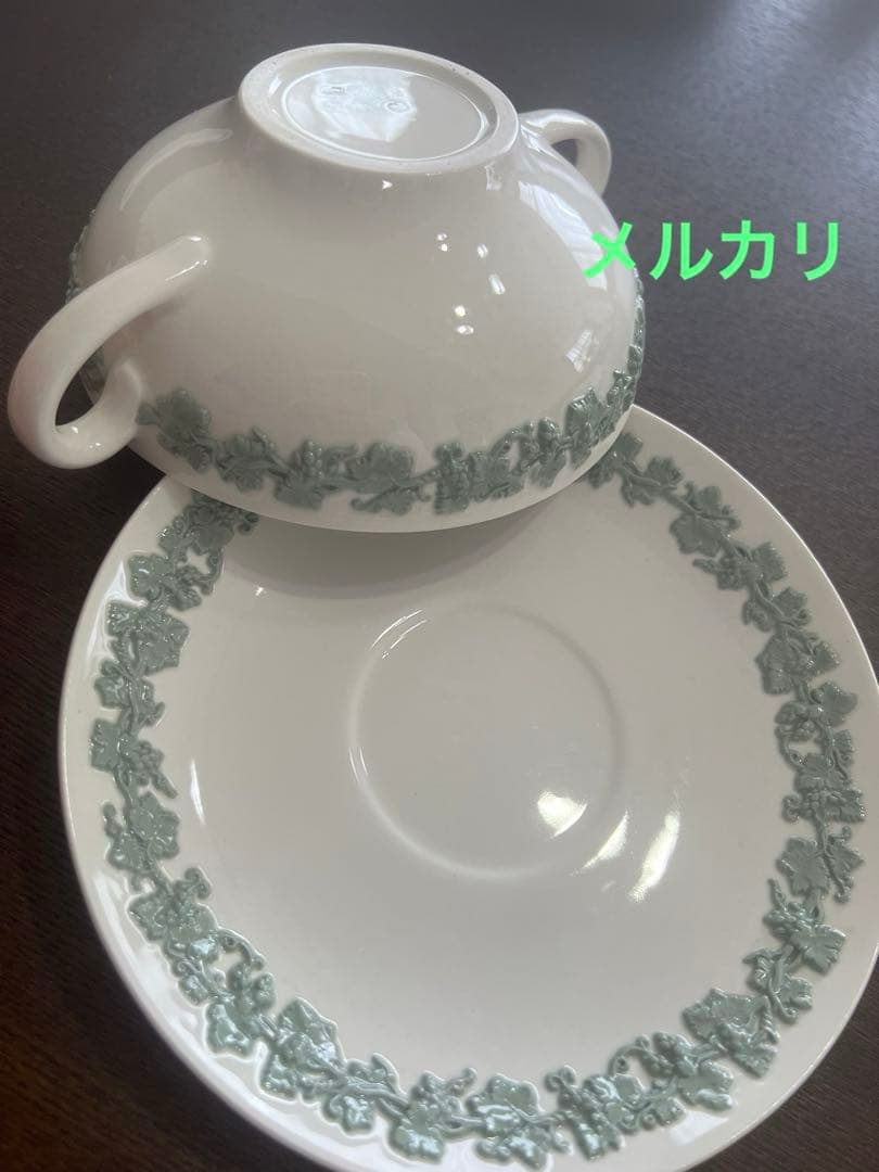 ウエッジウッド　クイーンズウェア　 オフホワイト/セラドンセット　 シェルエッジ