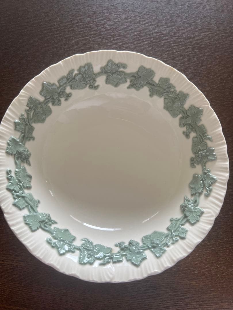 ウエッジウッド　クイーンズウェア　 オフホワイト/セラドンセット　 シェルエッジ