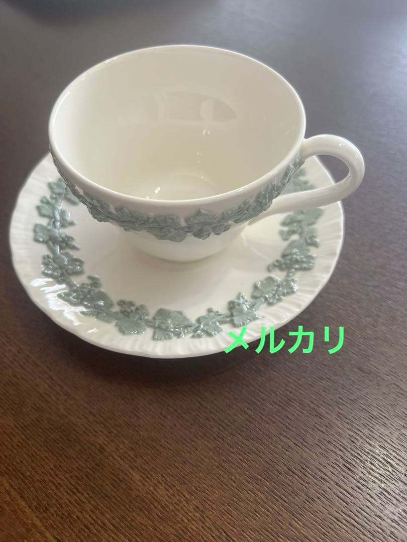 ウエッジウッド　クイーンズウェア　 オフホワイト/セラドンセット　 シェルエッジ