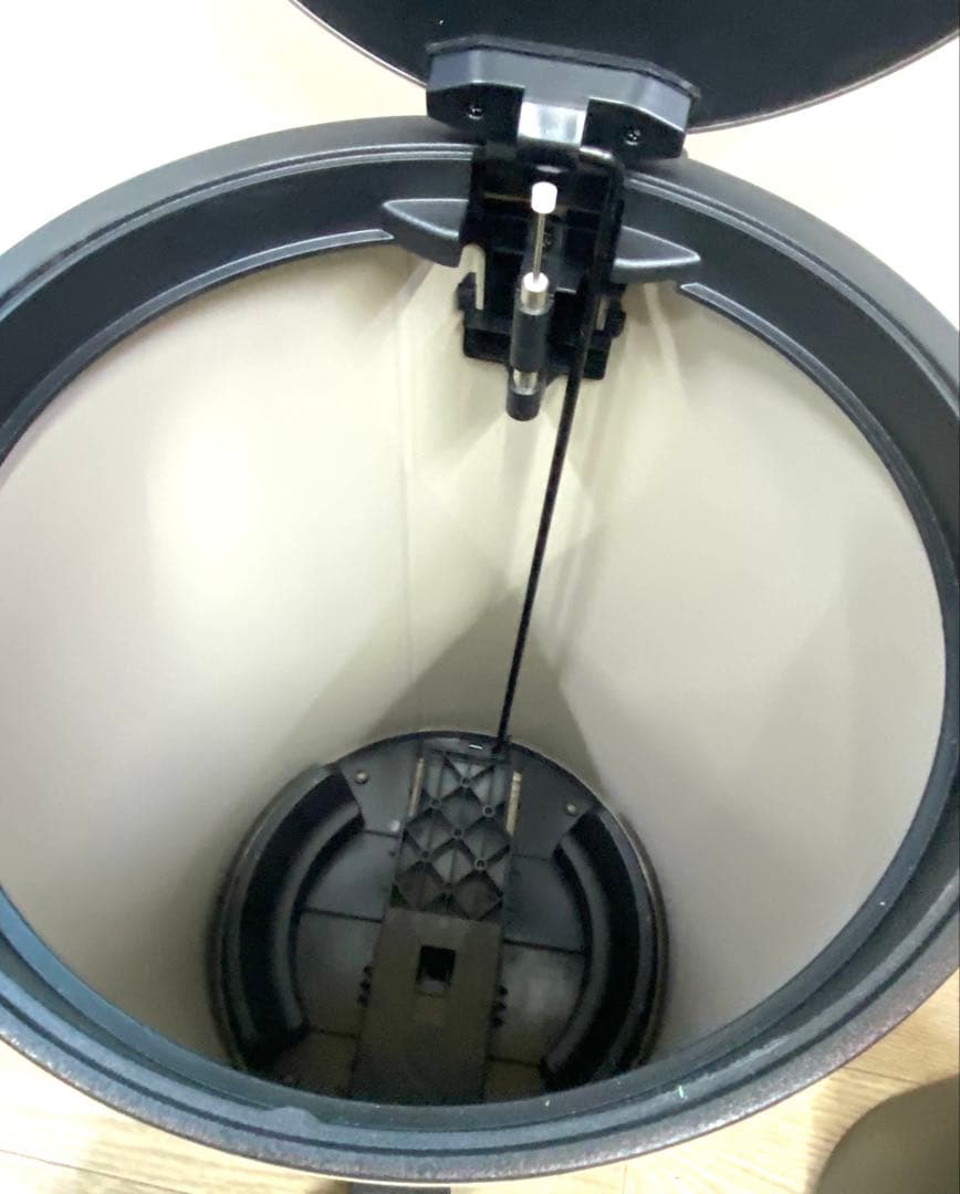 バス用ゴミ箱 20L ペダル式