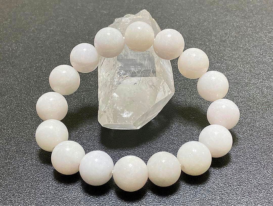 究極品質　太古から受け継がれし神の守護石　ミャンマー産　白淡紫翡翠　13㎜