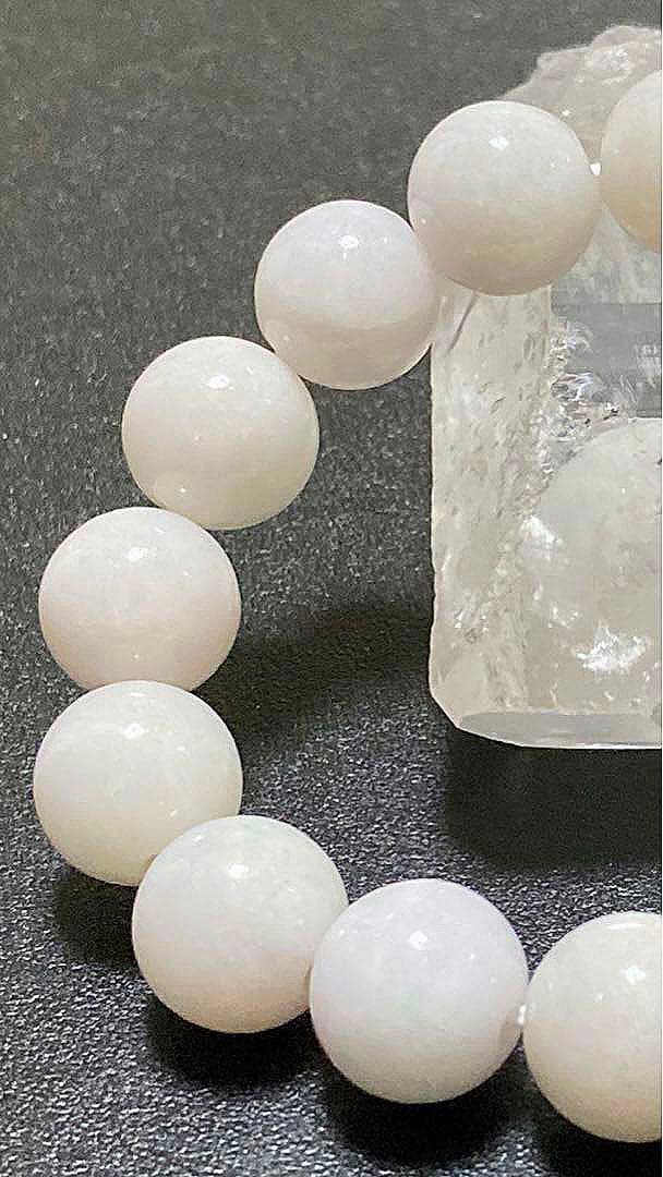 究極品質　太古から受け継がれし神の守護石　ミャンマー産　白淡紫翡翠　13㎜