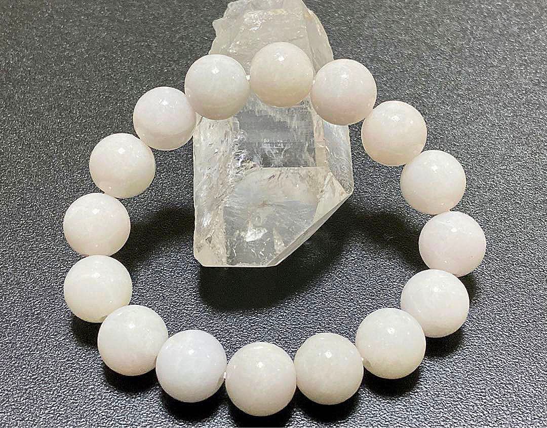 究極品質　太古から受け継がれし神の守護石　ミャンマー産　白淡紫翡翠　13㎜