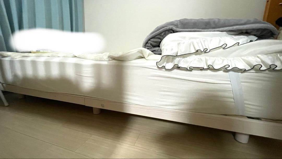 ベッドフレーム tomato