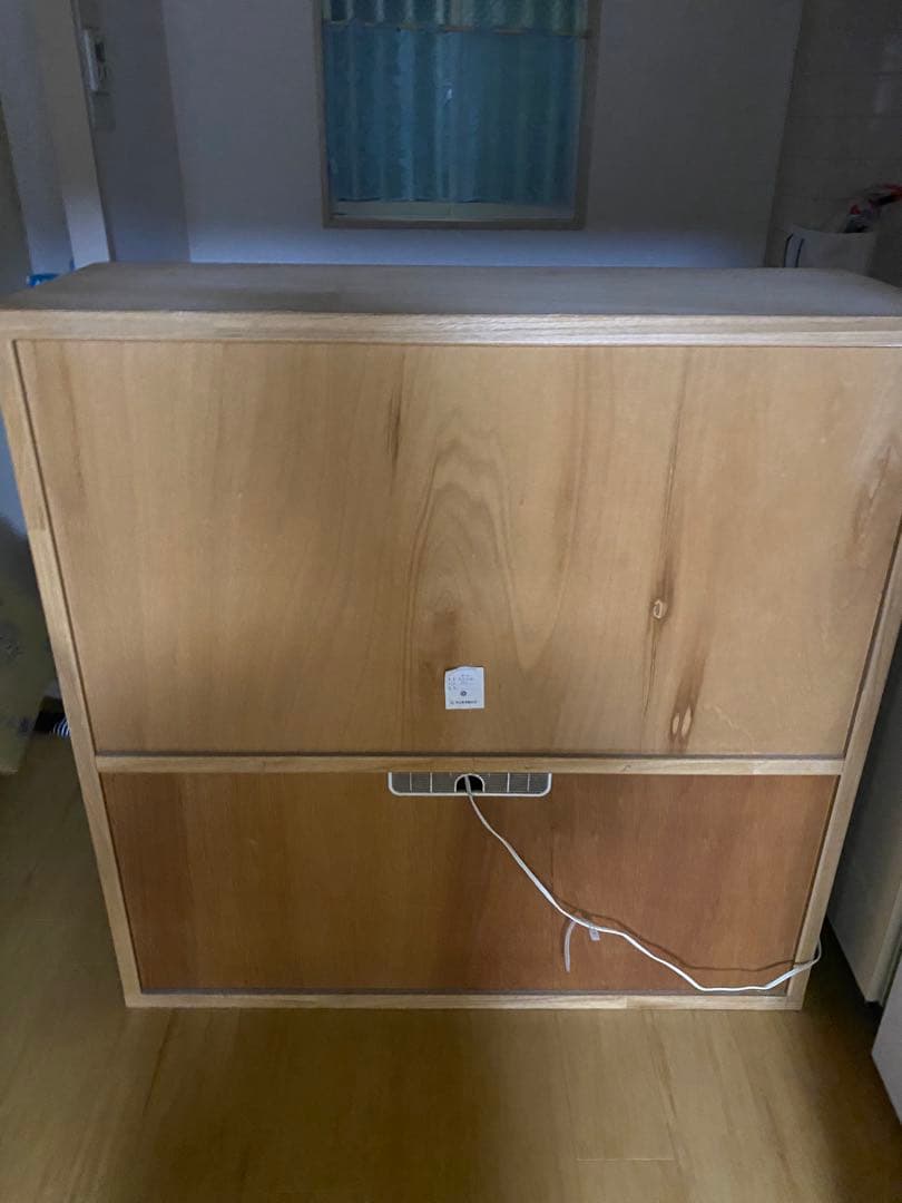 kiwi　食器棚　上