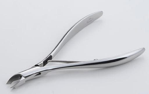 プロ専売品【光キューティクルネイルニッパー】定価税抜36,300円【美品】