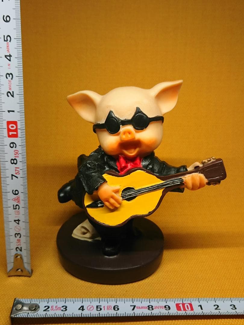 ビンテージ　人形　音楽家　ギター　ブタ　置物　インテリア　工芸品　A3445