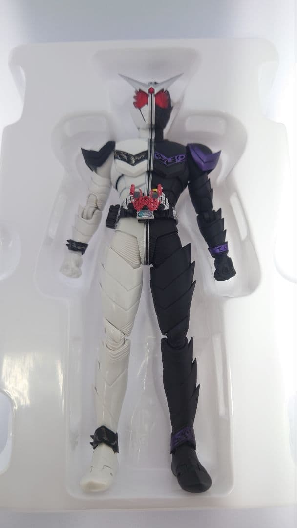 S.H.Figuarts 真骨彫製法 仮面ライダーW ファングジョーカー