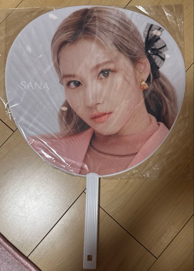 SANA TWICE うちわ - メルカリ