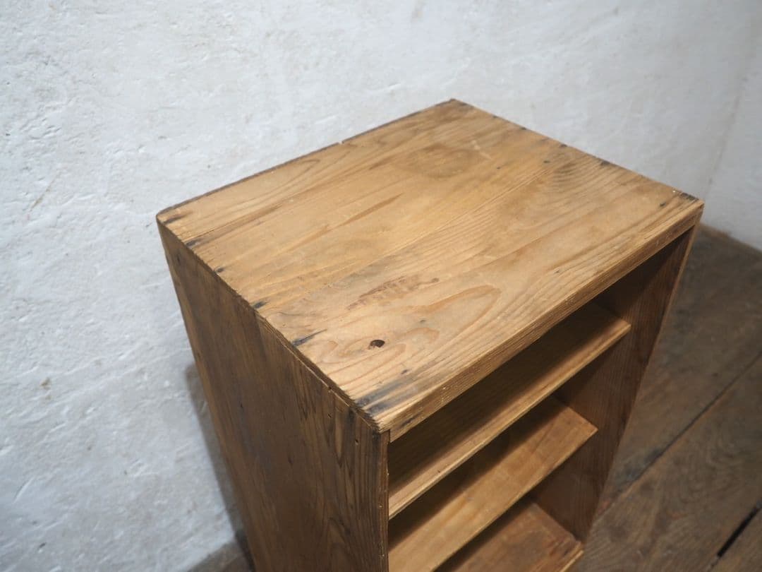 1383 引き出し付　杉の収納棚　飾り棚　オープンラック　ケース　古家具　レトロ