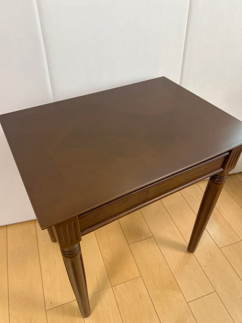 アンティーク　サイドボード　テーブル　ナイトテーブル　突板　天然木　ダイヤモンド