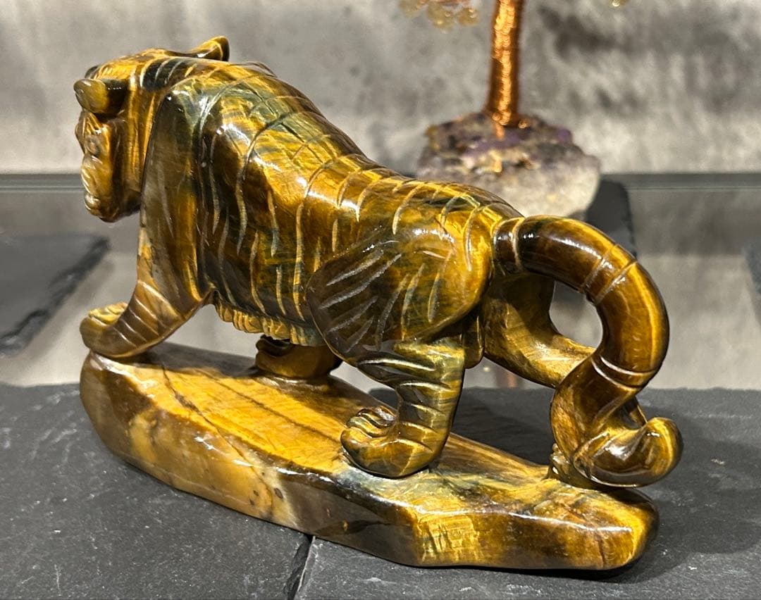 虎置物　タイガーアイ