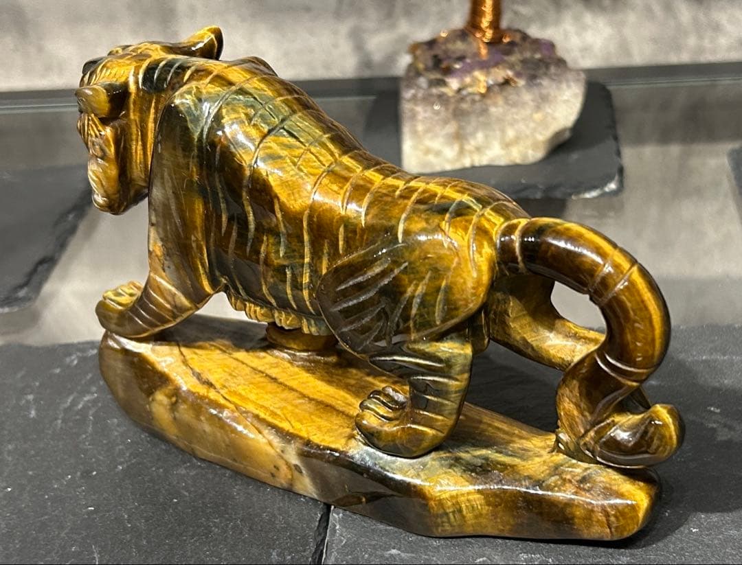 虎置物　タイガーアイ