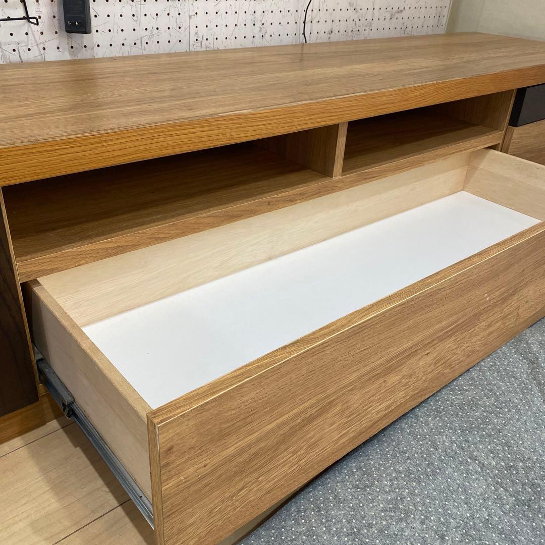 テレビボード　180cm