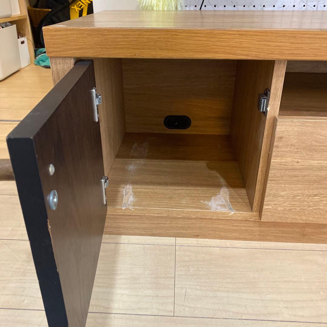 テレビボード　180cm