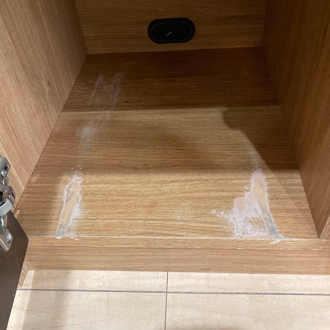 テレビボード　180cm