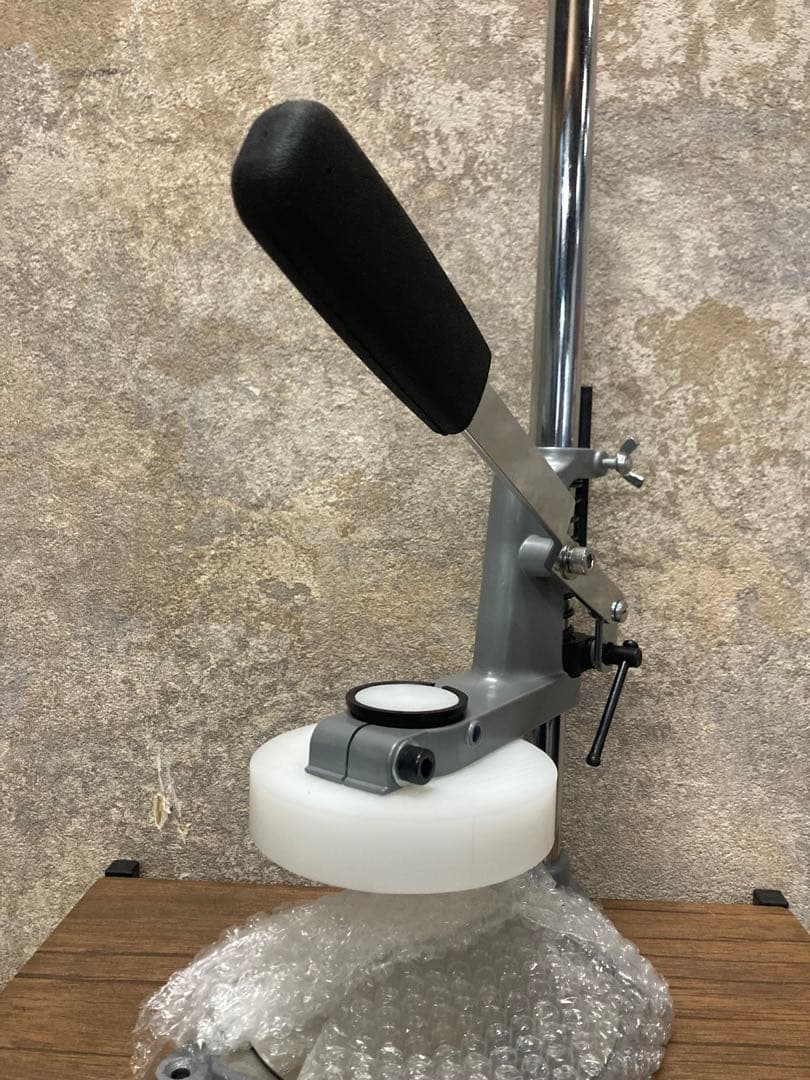 【SC-02】卓上 打栓機／キャッパー手動レバー式 高さ調整・深さ調整可 取説付