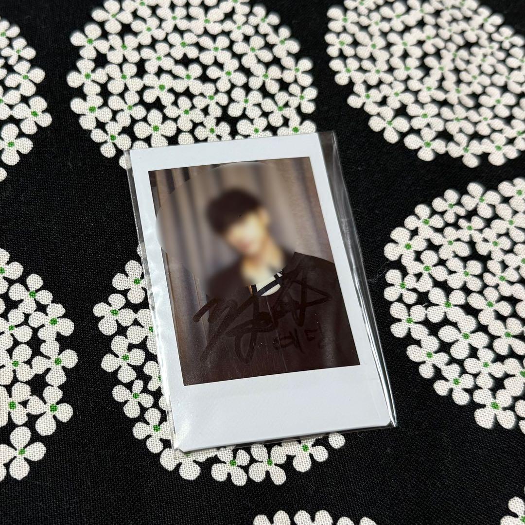 ONEPACT イェダム サイン入りポラロイドチェキ - メルカリ