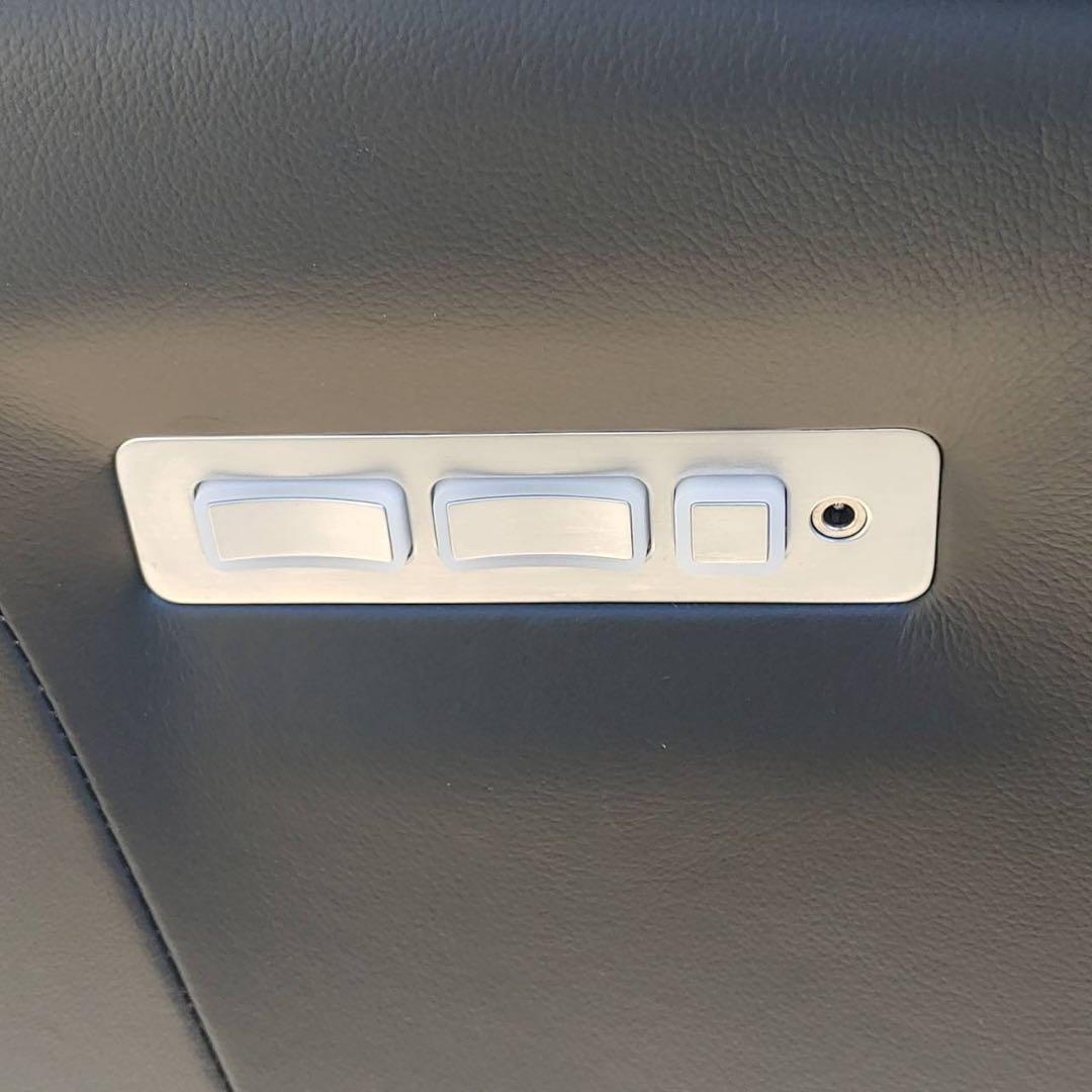 【名古屋市内優先】シモンズ フィヨルドソファ Fjords 電動ソファ 黒