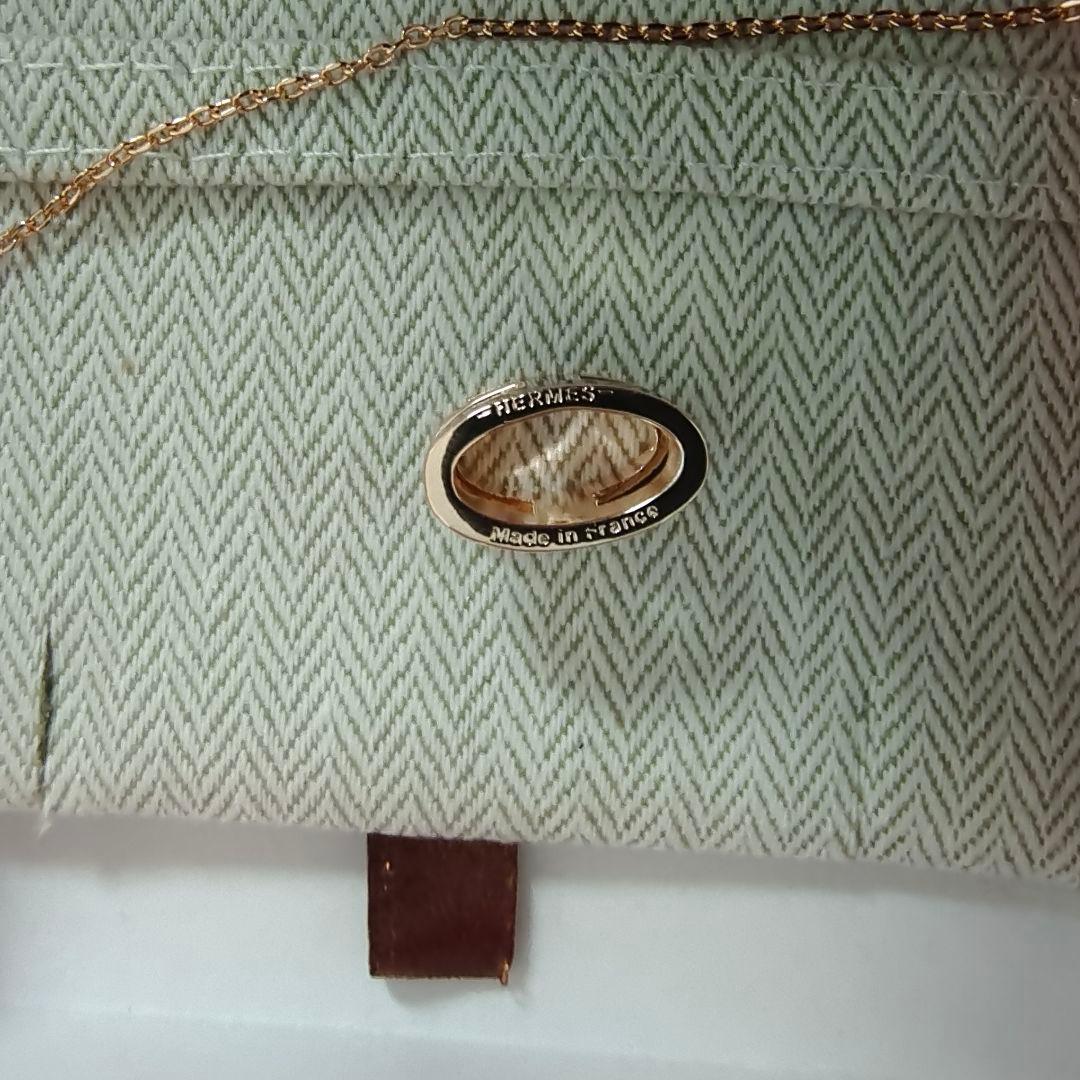 Hモチーフ ネックレス