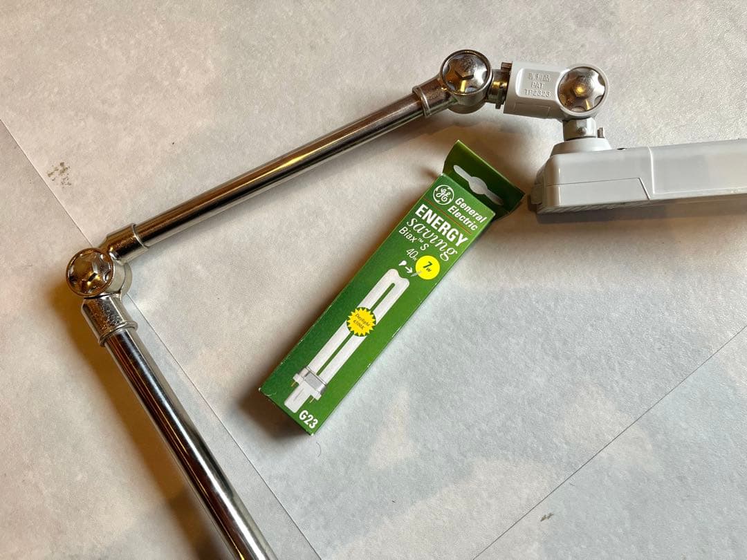 デスクライト タイプ50Hz インダストリアル