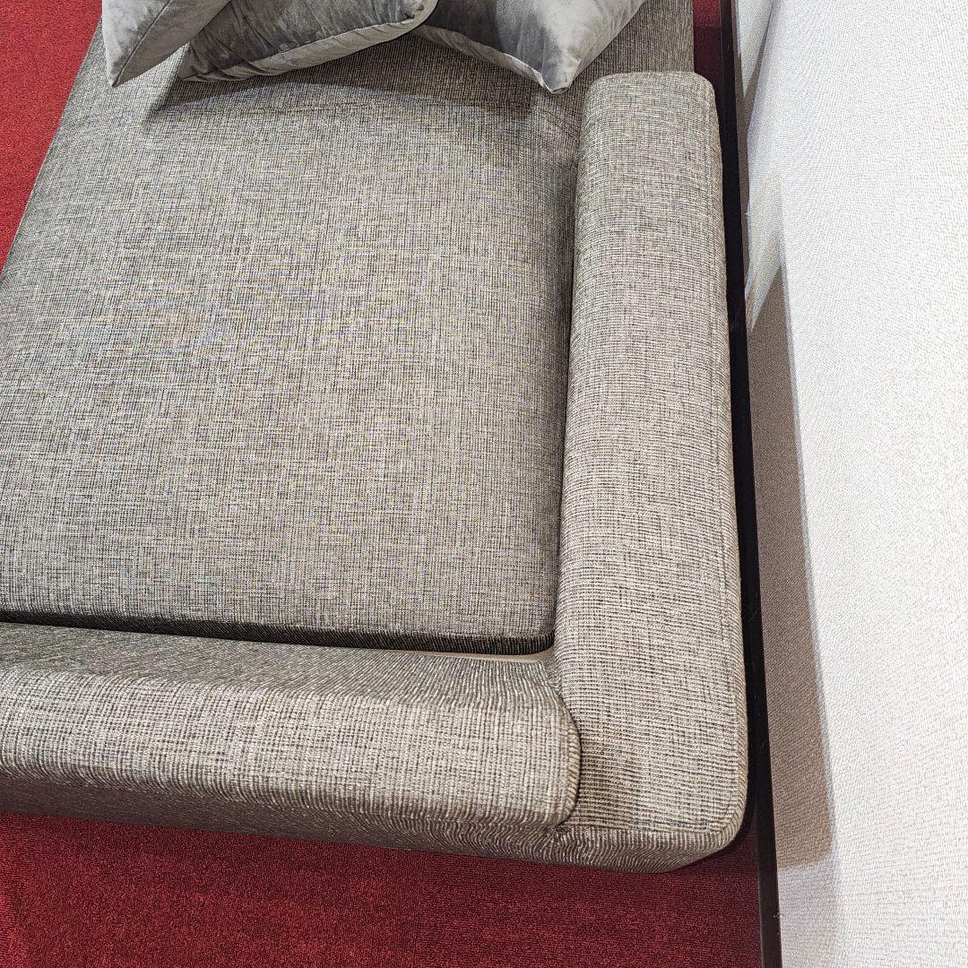 東京23区送料無料 グレーの1人掛けソファ（クッション付き）