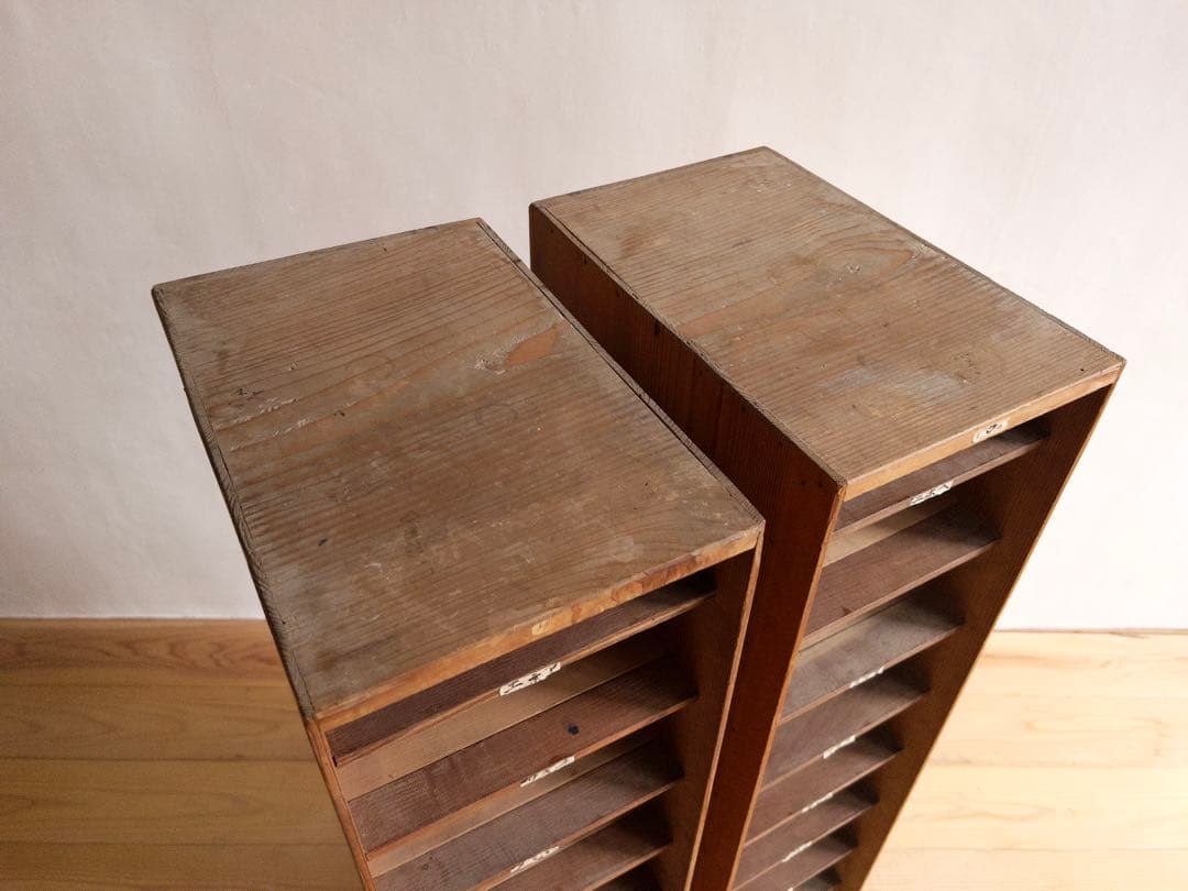 書類棚　木製ラック　2個セット　希少　収納棚　古道具　古家具　アンティーク