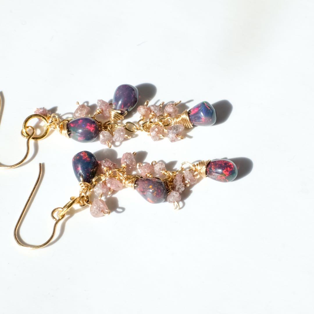 14kgfブラックカラーオパール・ピンクダイヤモンドピアス/イヤリング