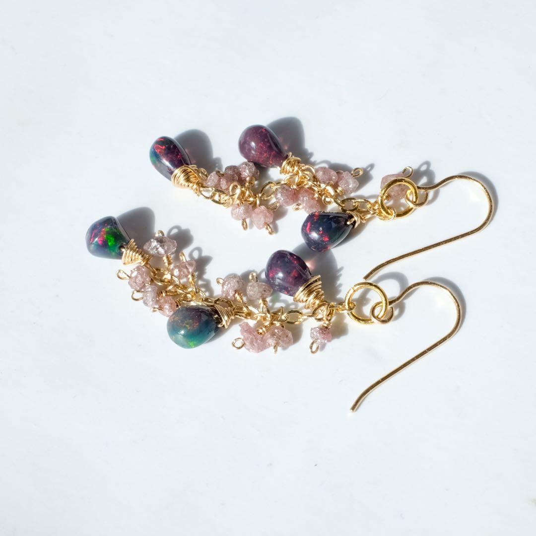 14kgfブラックカラーオパール・ピンクダイヤモンドピアス/イヤリング