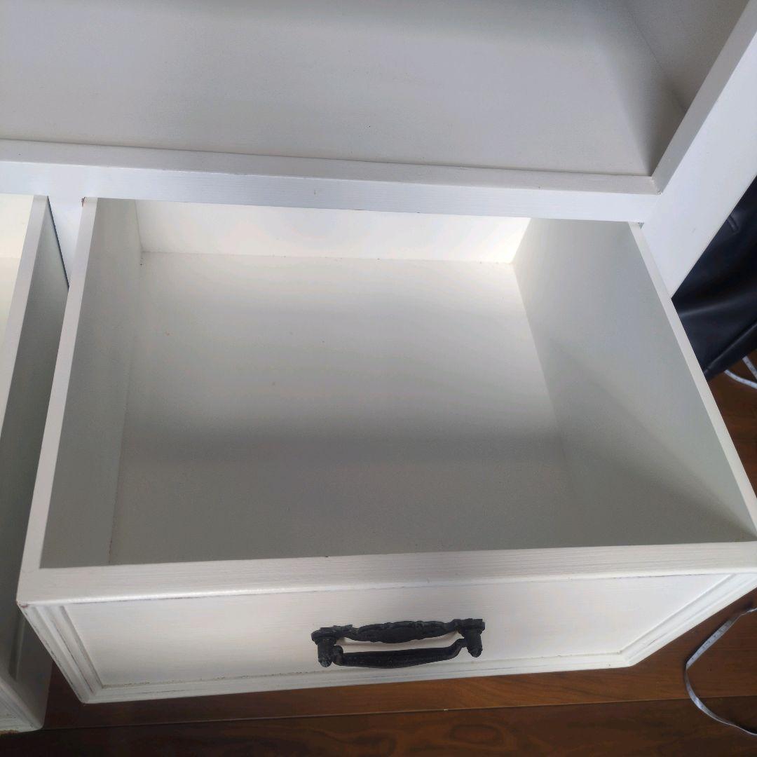 【送料込み】カントリーコーナー 仏製風フレンチ白キャビネット