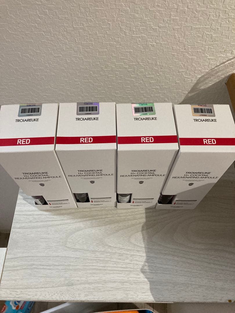 値下げトロイアルケ　カクテルアンプルスプレー　レッド