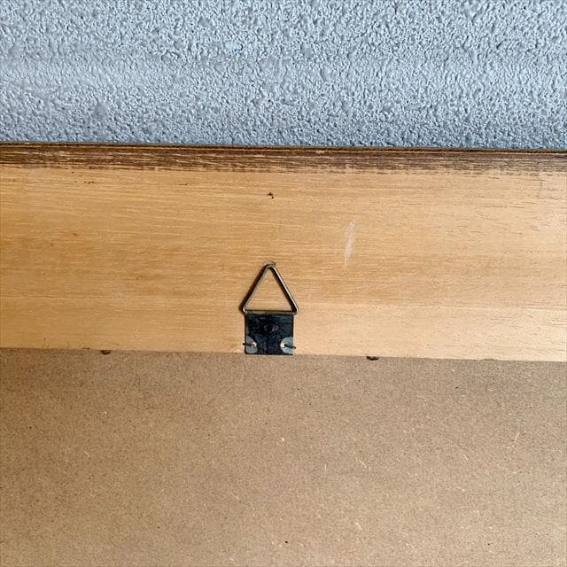 イタリア製のゴールドカラーウォールミラー