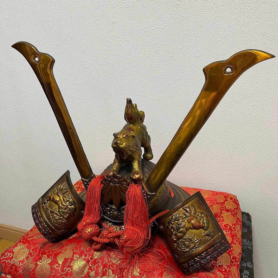 刻印あり　源九郎義経　長鍬型獅子頭の兜「出世兜」