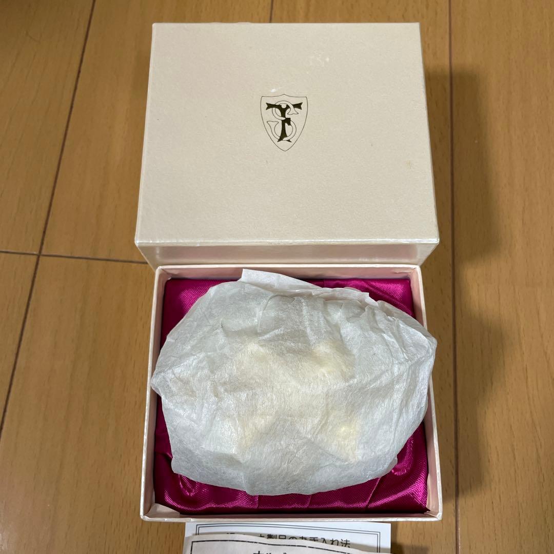 フェリス女学院大学卒業記念品、銀メッキ製オルゴール宝石箱 - メルカリ