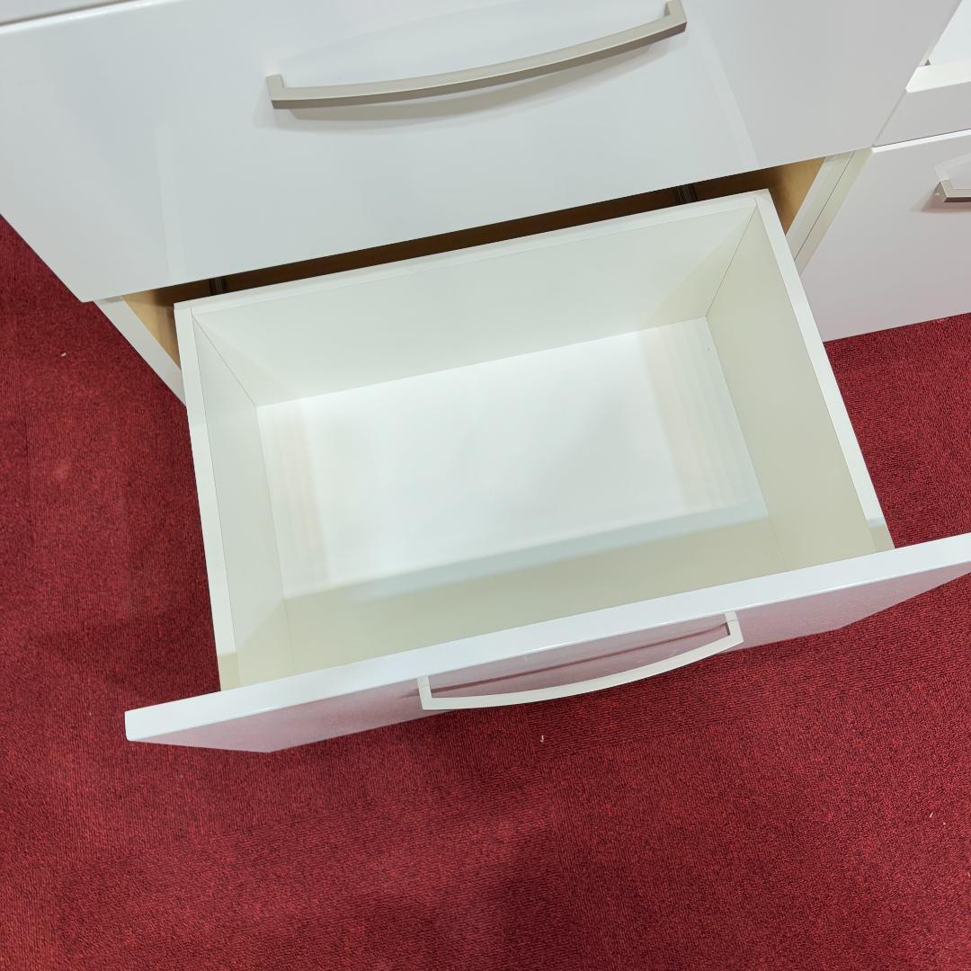 東京23区送料無料　超美品ニトリキッチンボード　幅100㎝　キッチン収納　食器棚