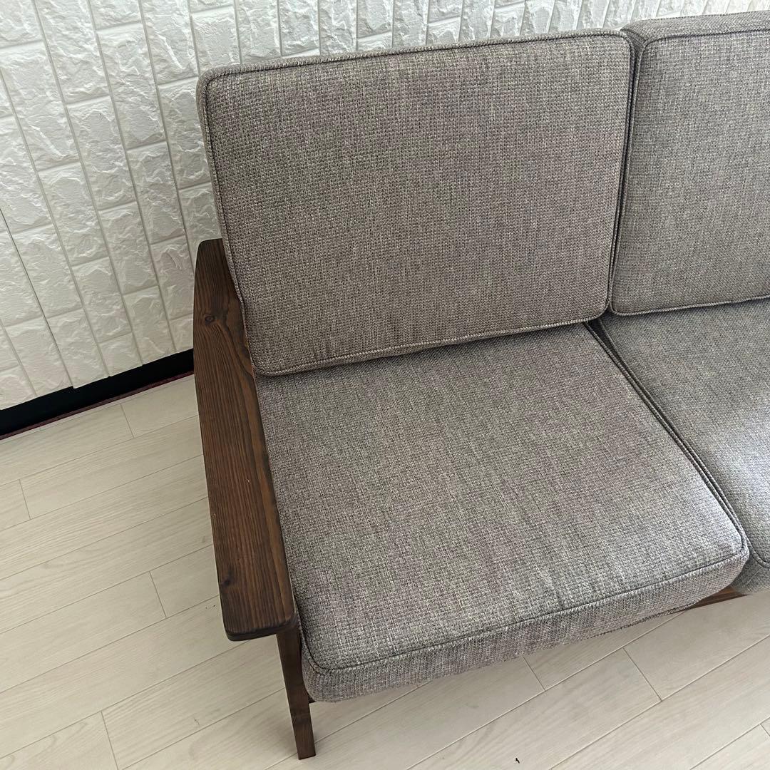 都内23区送料無料❗️ 2人掛けソファ　木製フレーム✨