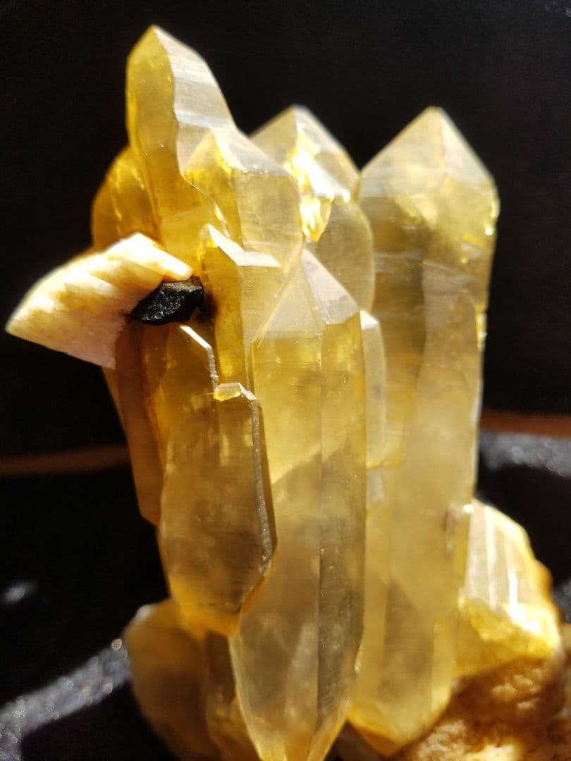 パキスタン  ゴールデンクォーツNo1280