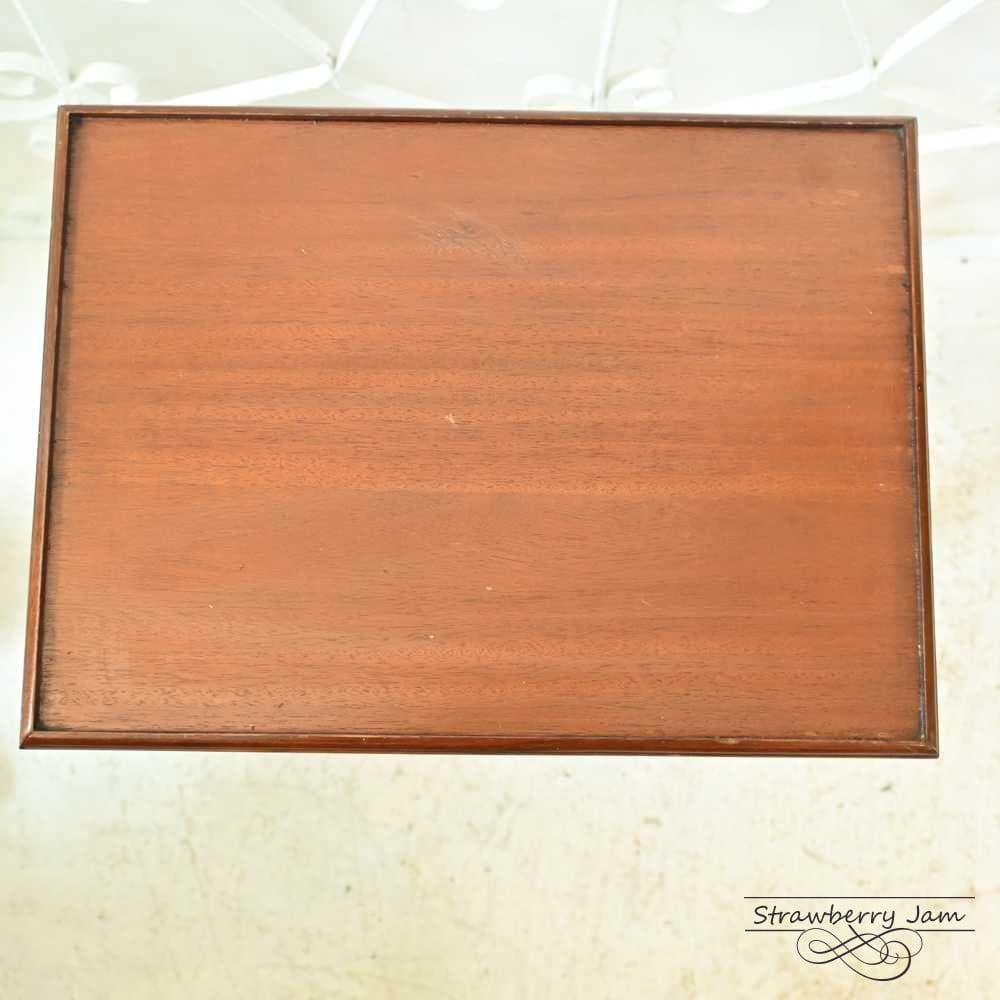 L3705-277 英国アンティーク クラシック サイドテーブル 収納 花台