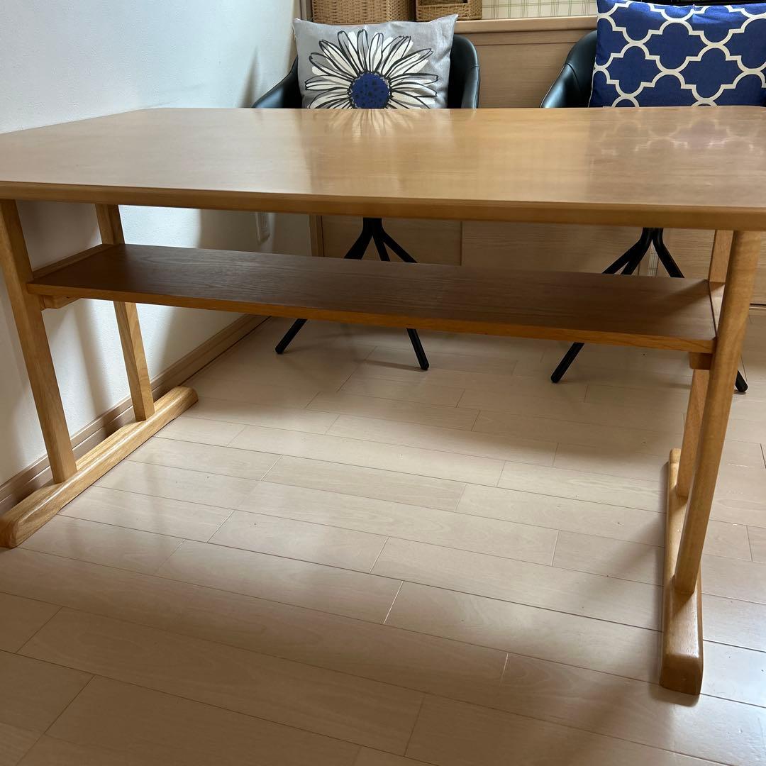 ナチュラルウッド ダイニングテーブル　収納棚付き