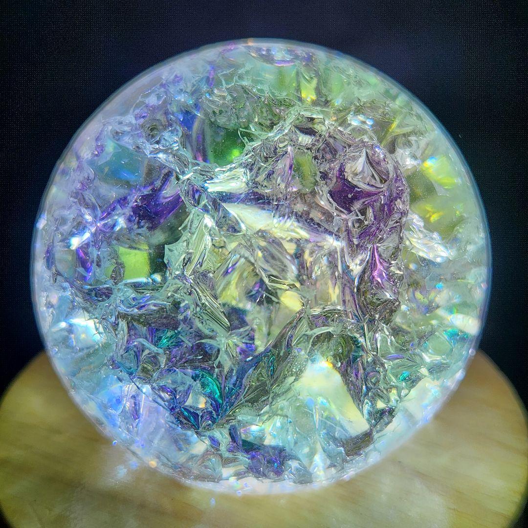 大人気【新品】エンジェルオーラクラック水晶スフィア 約60ミリ弱 usbライト