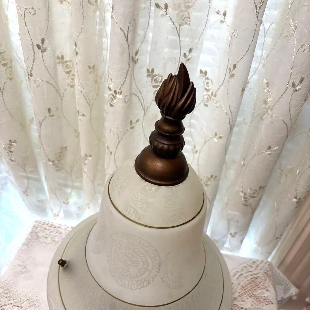 クラシック ホワイトガラス シャンデリア 廃盤品