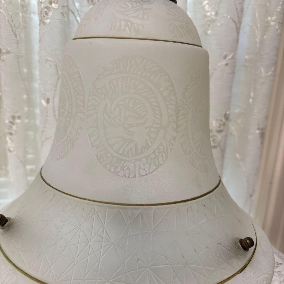 クラシック ホワイトガラス シャンデリア 廃盤品