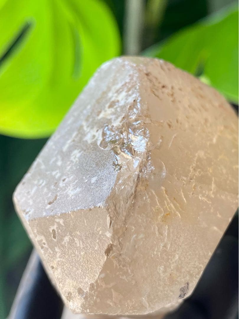 ライトニングクォーツ　雷水晶　天然石　ライトニングクリスタル　水晶　原石