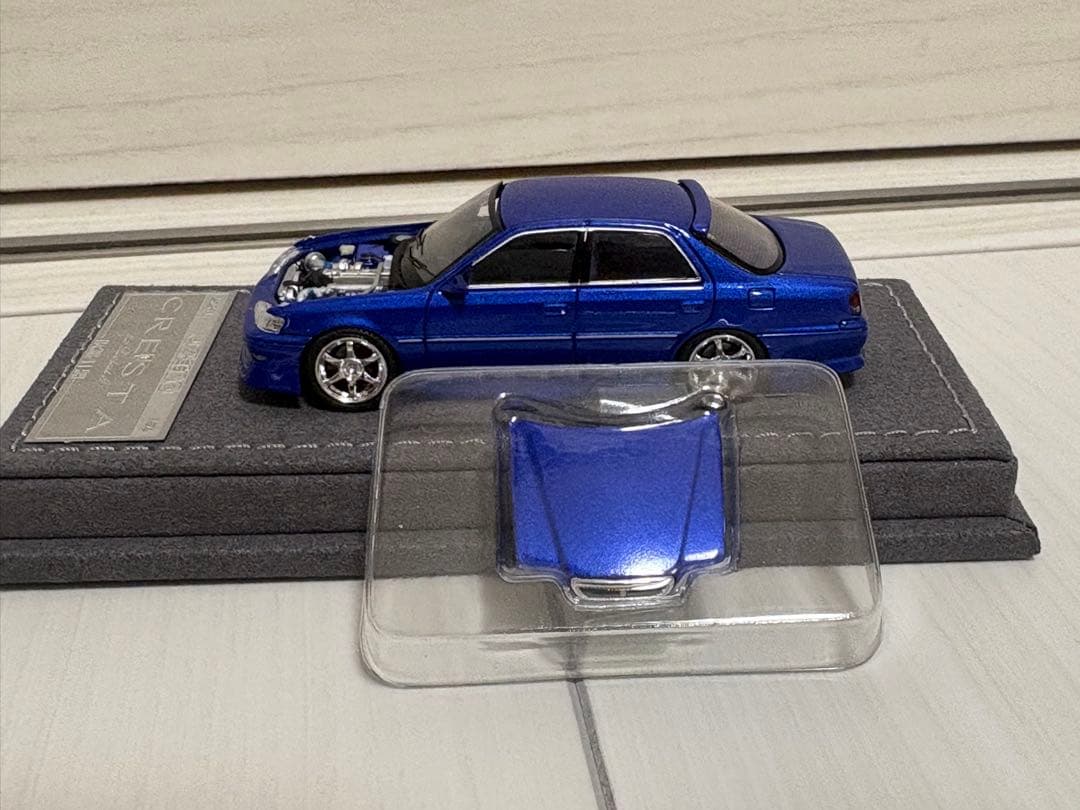 週末価格《新品箱付》1:64 トヨタ クレスタ ミニカー